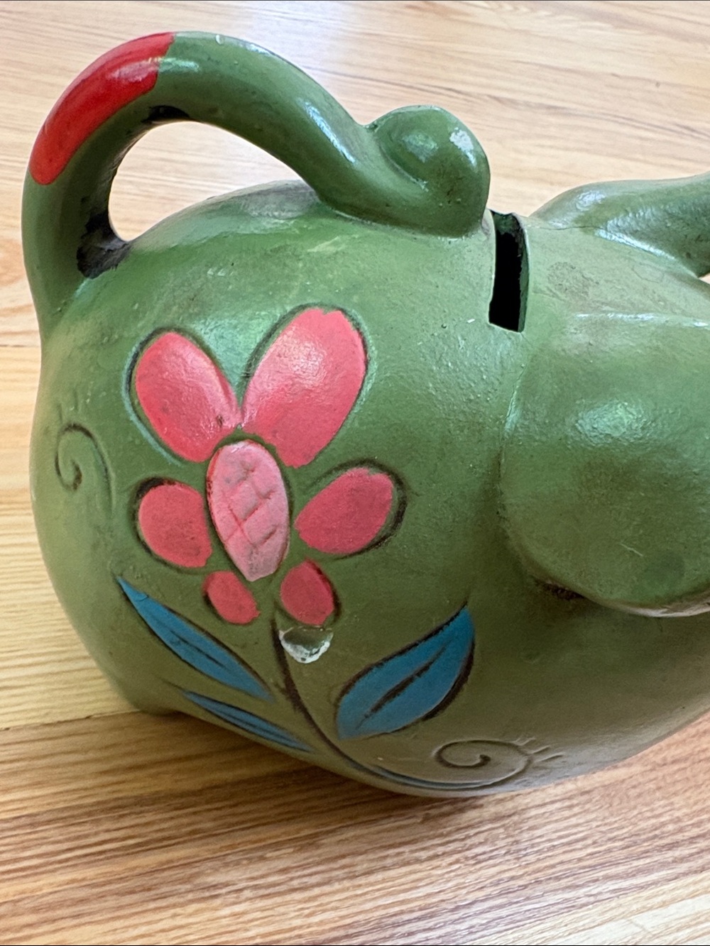 Vintage 1970s Groovy Green Floral Ceramic Piggy Bank Hand Painted Pink Daisies - Picture 9 of 9